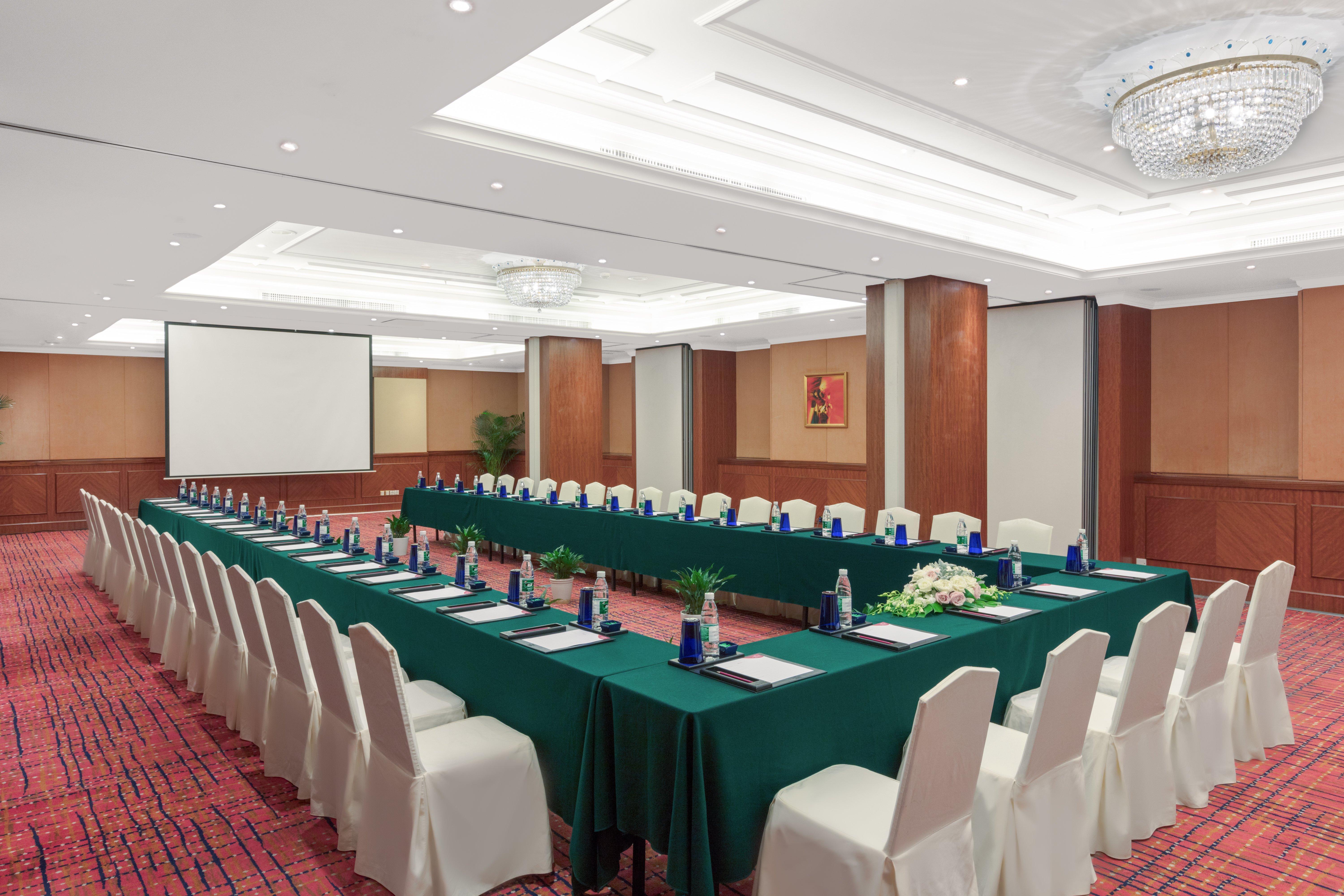 Crowne Plaza Hotel & Suites Landmark Shenzhen By Ihg - Nearby Luohu Border, Indoor Heated Swimming Pool, Complimentary Welcome Drink Buitenkant foto