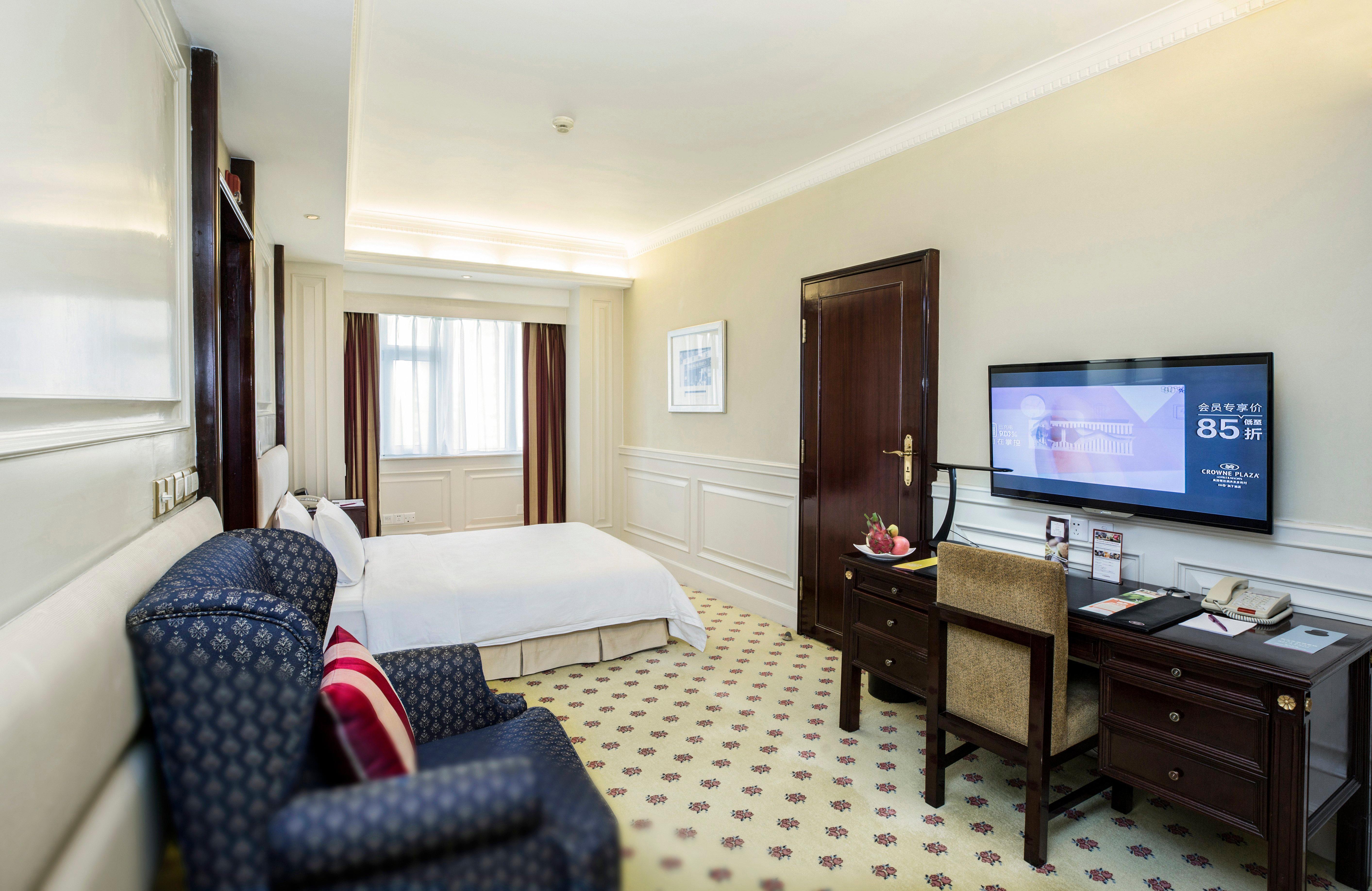 Crowne Plaza Hotel & Suites Landmark Shenzhen By Ihg - Nearby Luohu Border, Indoor Heated Swimming Pool, Complimentary Welcome Drink Buitenkant foto