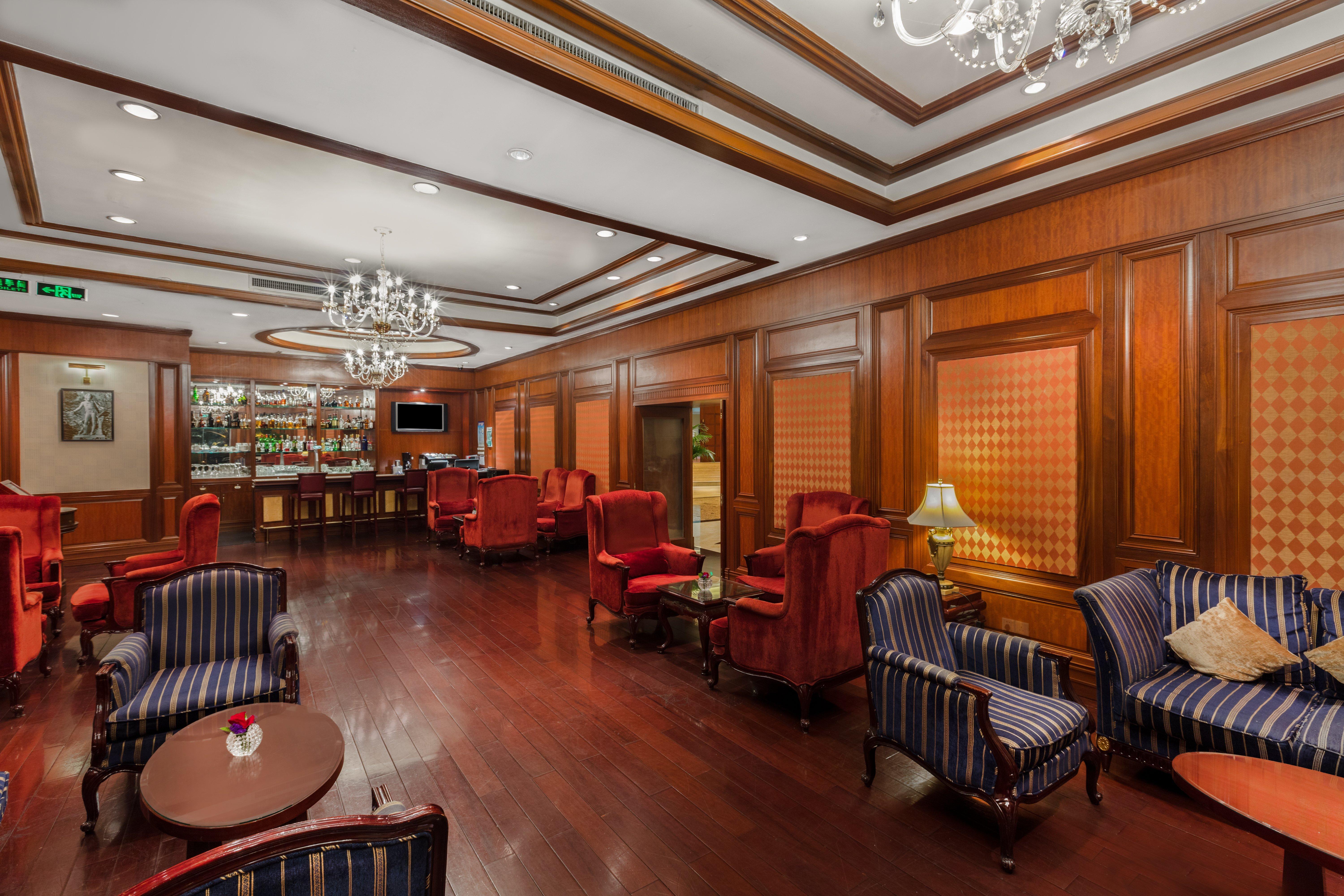 Crowne Plaza Hotel & Suites Landmark Shenzhen By Ihg - Nearby Luohu Border, Indoor Heated Swimming Pool, Complimentary Welcome Drink Buitenkant foto