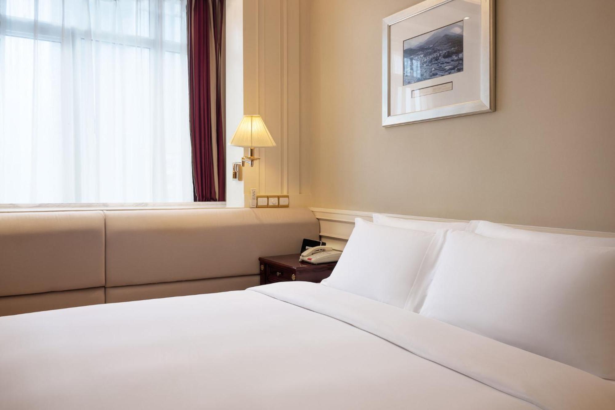 Crowne Plaza Hotel & Suites Landmark Shenzhen By Ihg - Nearby Luohu Border, Indoor Heated Swimming Pool, Complimentary Welcome Drink Buitenkant foto